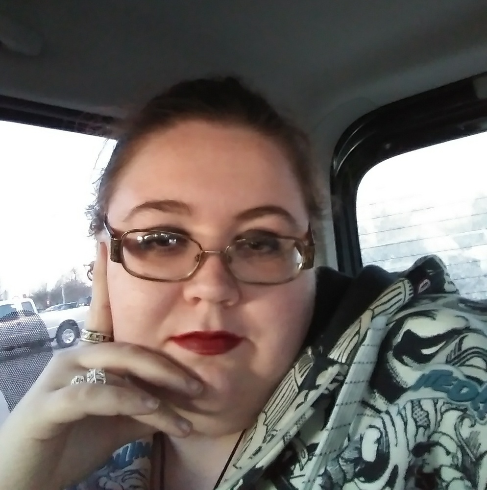 Meet your Posher, Lynze